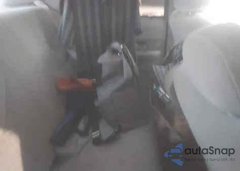 2000 Ford Crown Victoria from USA, damaged, VIN 2FAFP73W8YX100963